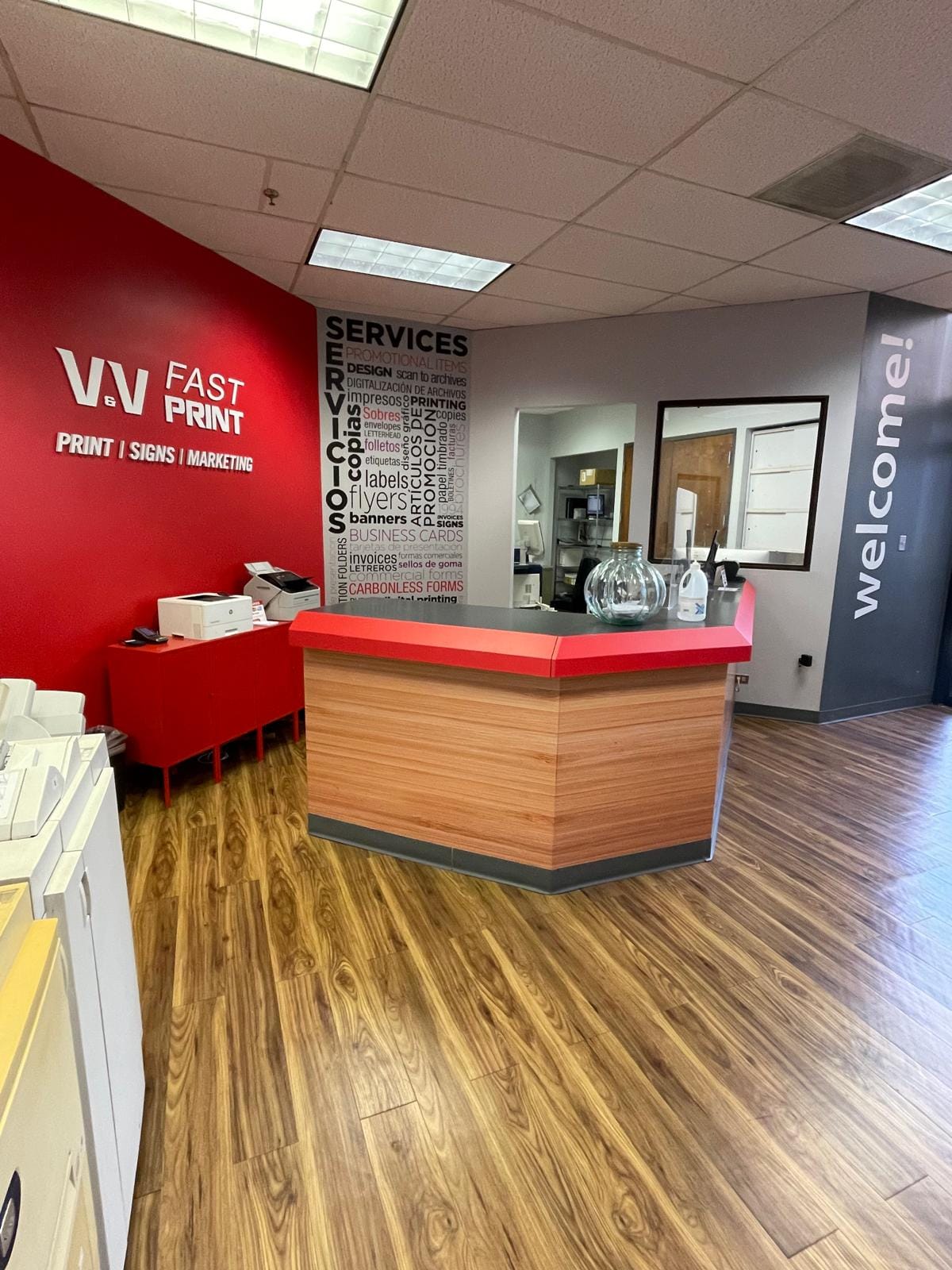 Mostrador de V&V Fast Print en Hato Rey, San Juan